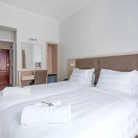 Hotel Attalos 3*